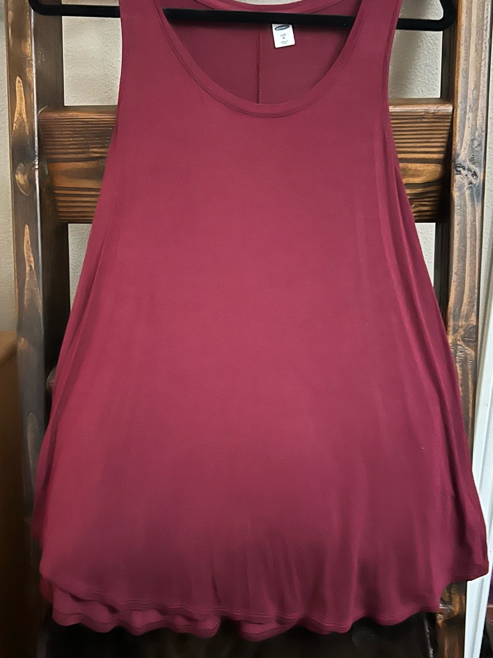 Old Navy Maroon Scoop Neck Tank Top
